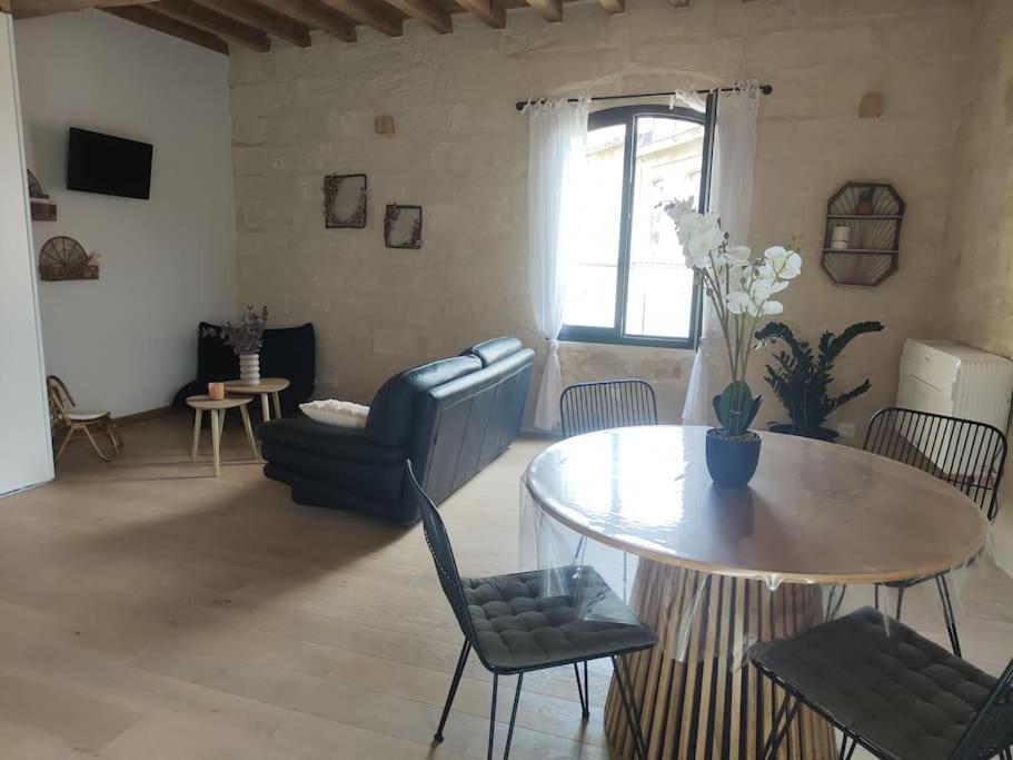 Centre Historique Et Ambiance Pittoresque Villeneuve-lès-Avignon Екстериор снимка