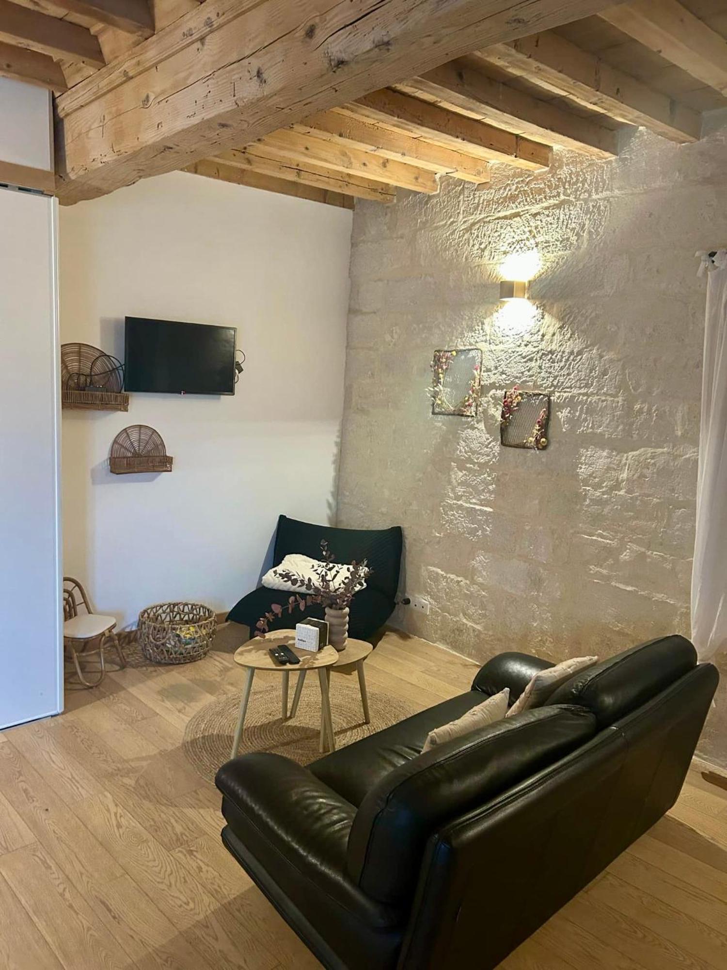 Centre Historique Et Ambiance Pittoresque Villeneuve-lès-Avignon Екстериор снимка